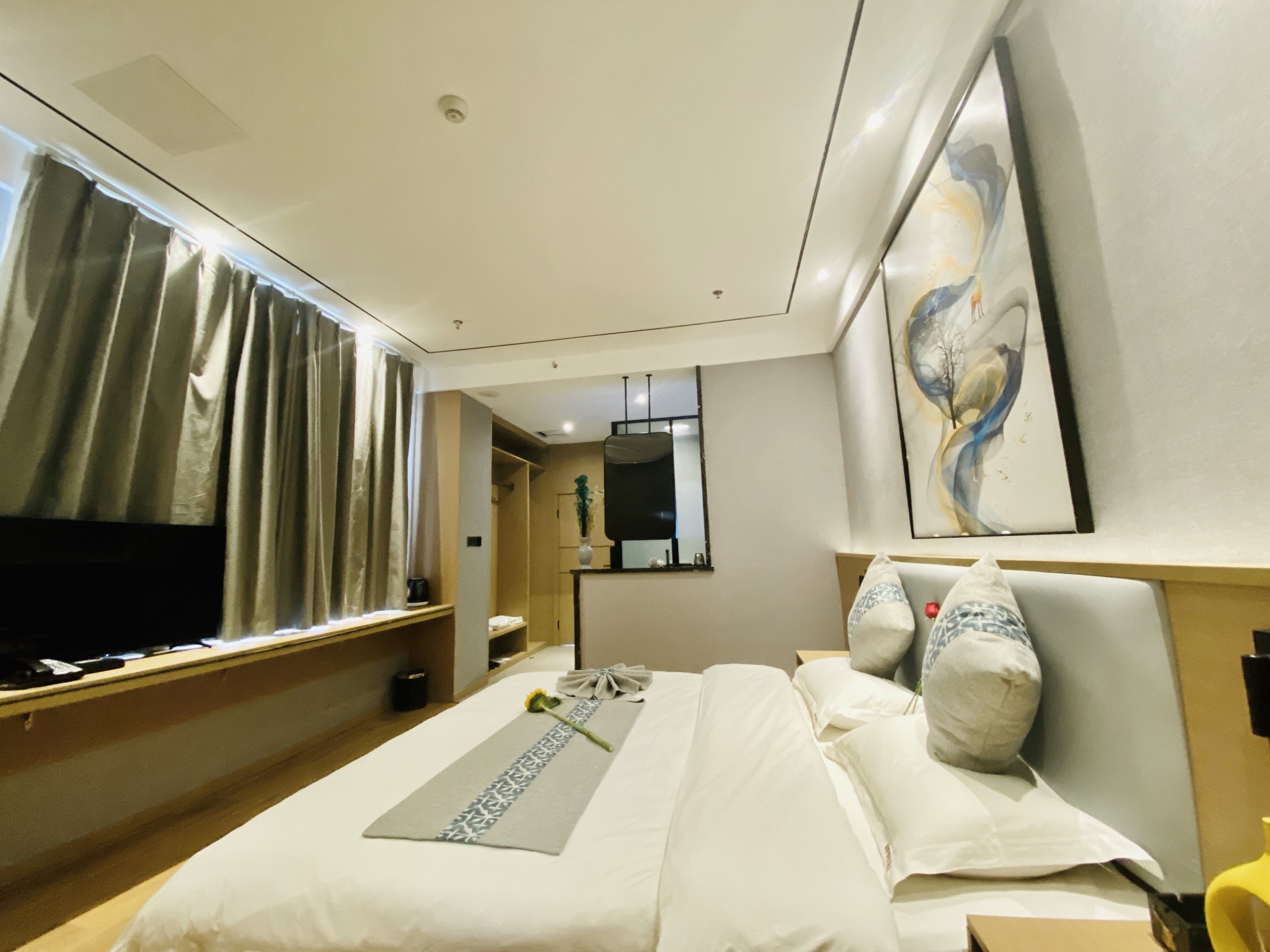 卓达雪山.观景大床房（恒温地暖）