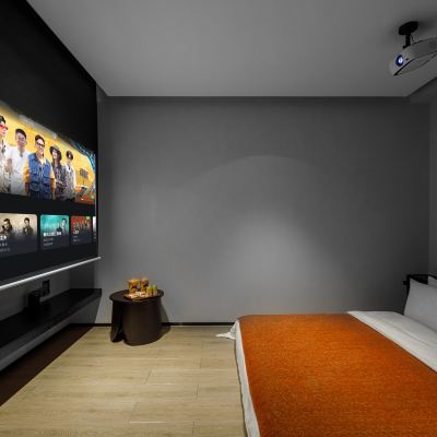 “元力滿滿”私人影咖房-巨幕投影+騰訊VIP LIA力亞飯店（深圳前海寶安中心翻身地鐵站店）優惠