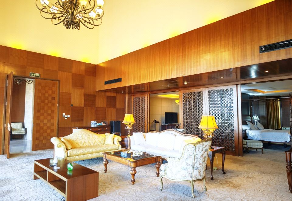 亿豪经典丨行政套房（小）（全景客厅+露台+圆浴缸）