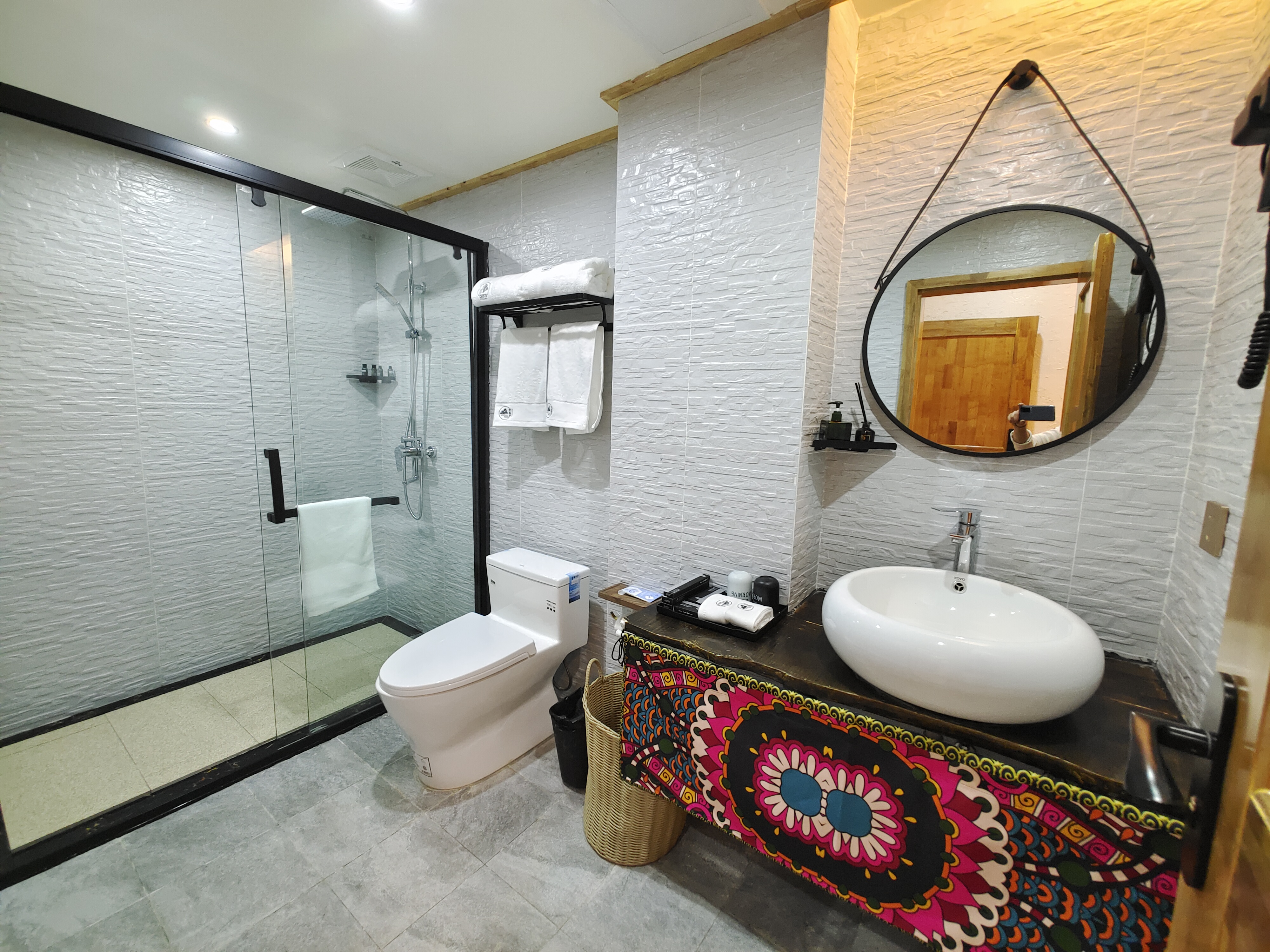 舒适阳光大床房（零压乳胶床垫+加湿器+公区自助洗衣房）