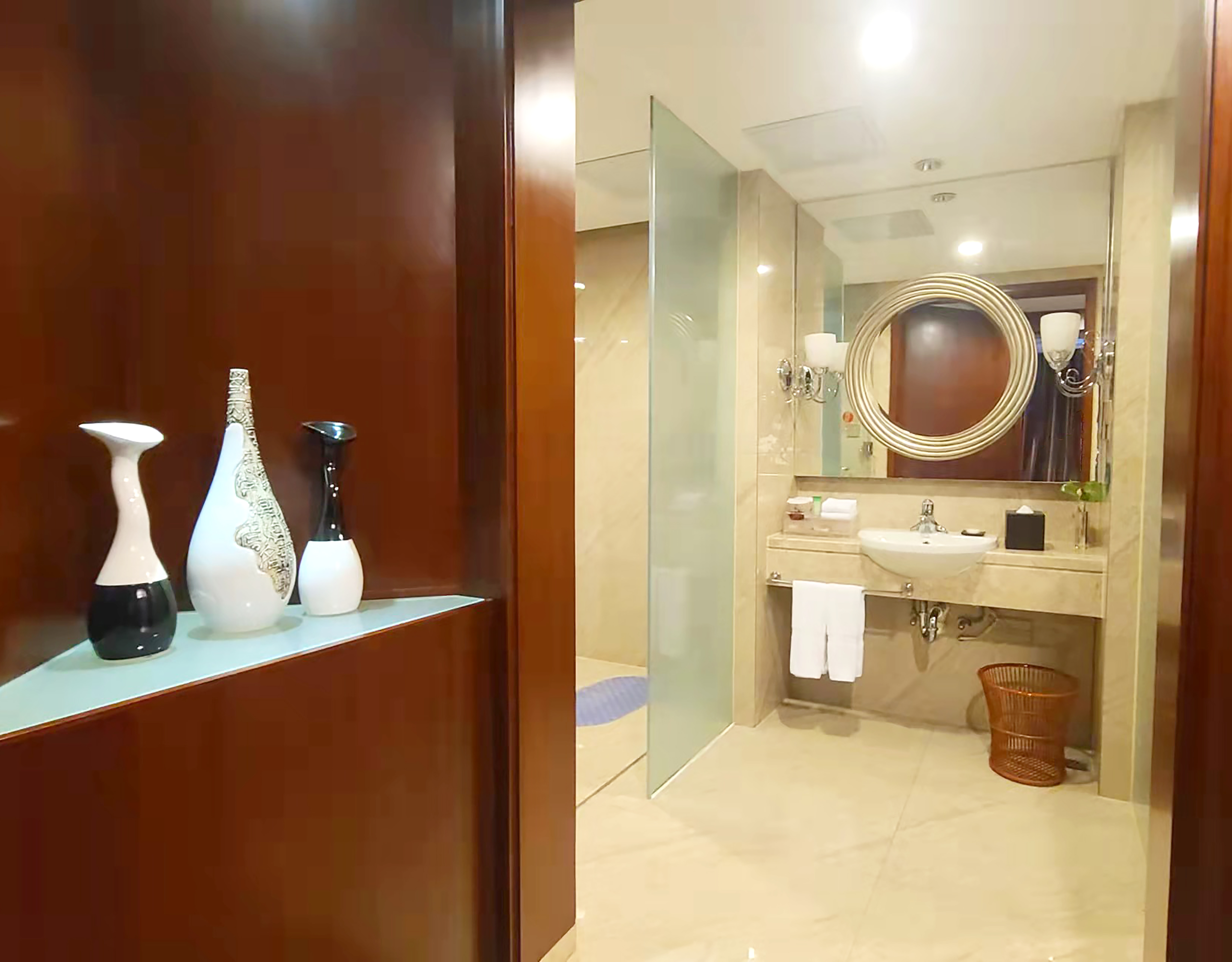 豪华城景套房（270°全景天幕+城中漫居+慕斯床品）