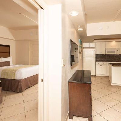 Partial Oceanfront Two Double Suite with Kitchen Ground Floor