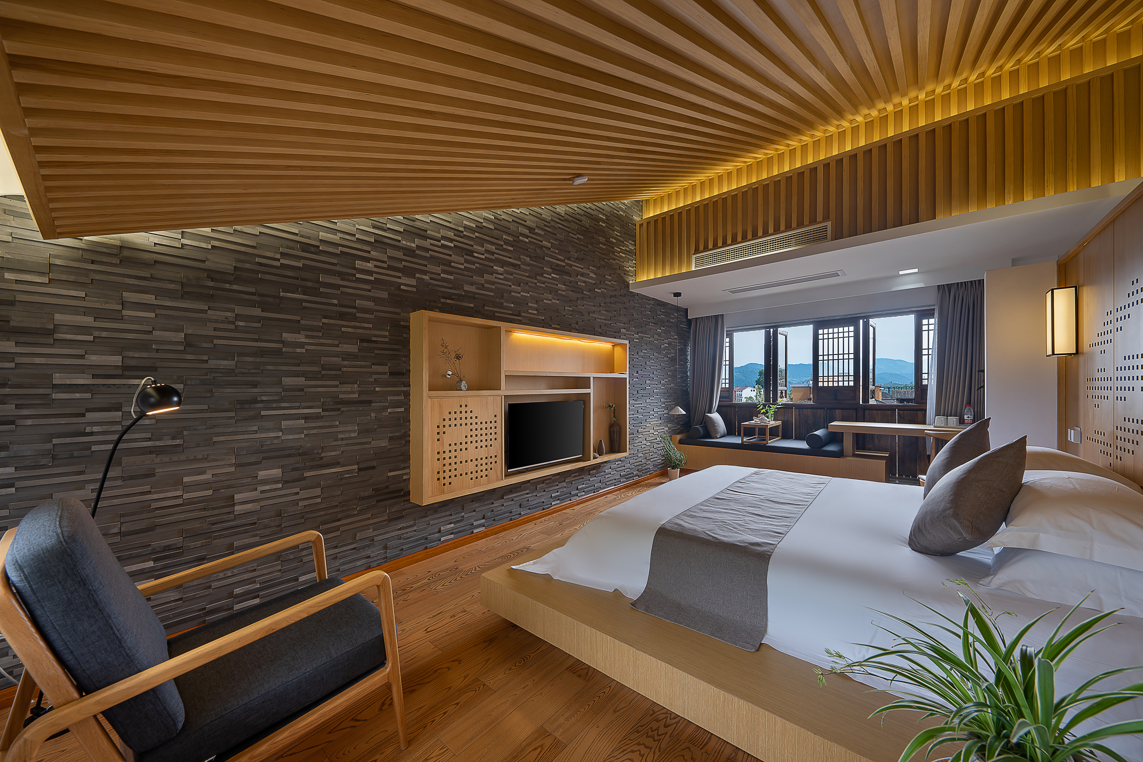 小庭远山·静谧古村大床房·按摩浴缸