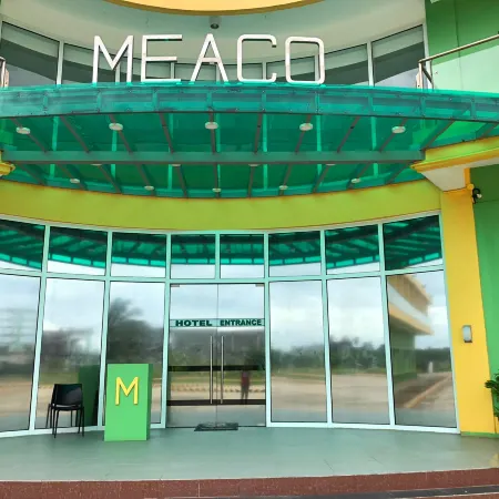 Meaco Royal Hotel- Aparri Отели в г. Кагаян