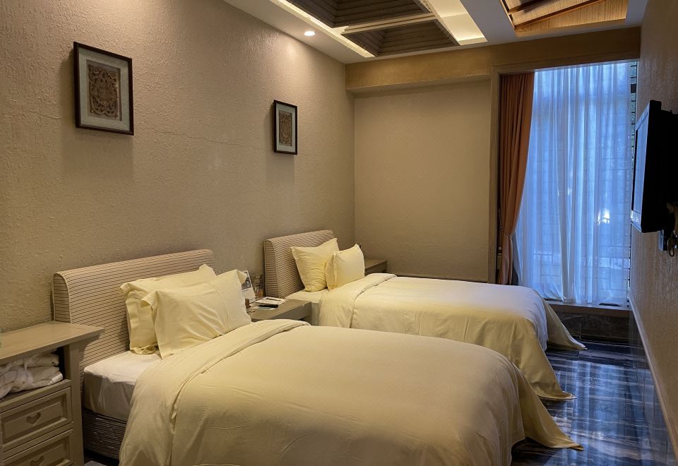 地派倚泉居-三房两厅别墅-独立庭院-花园泡池-麻将桌