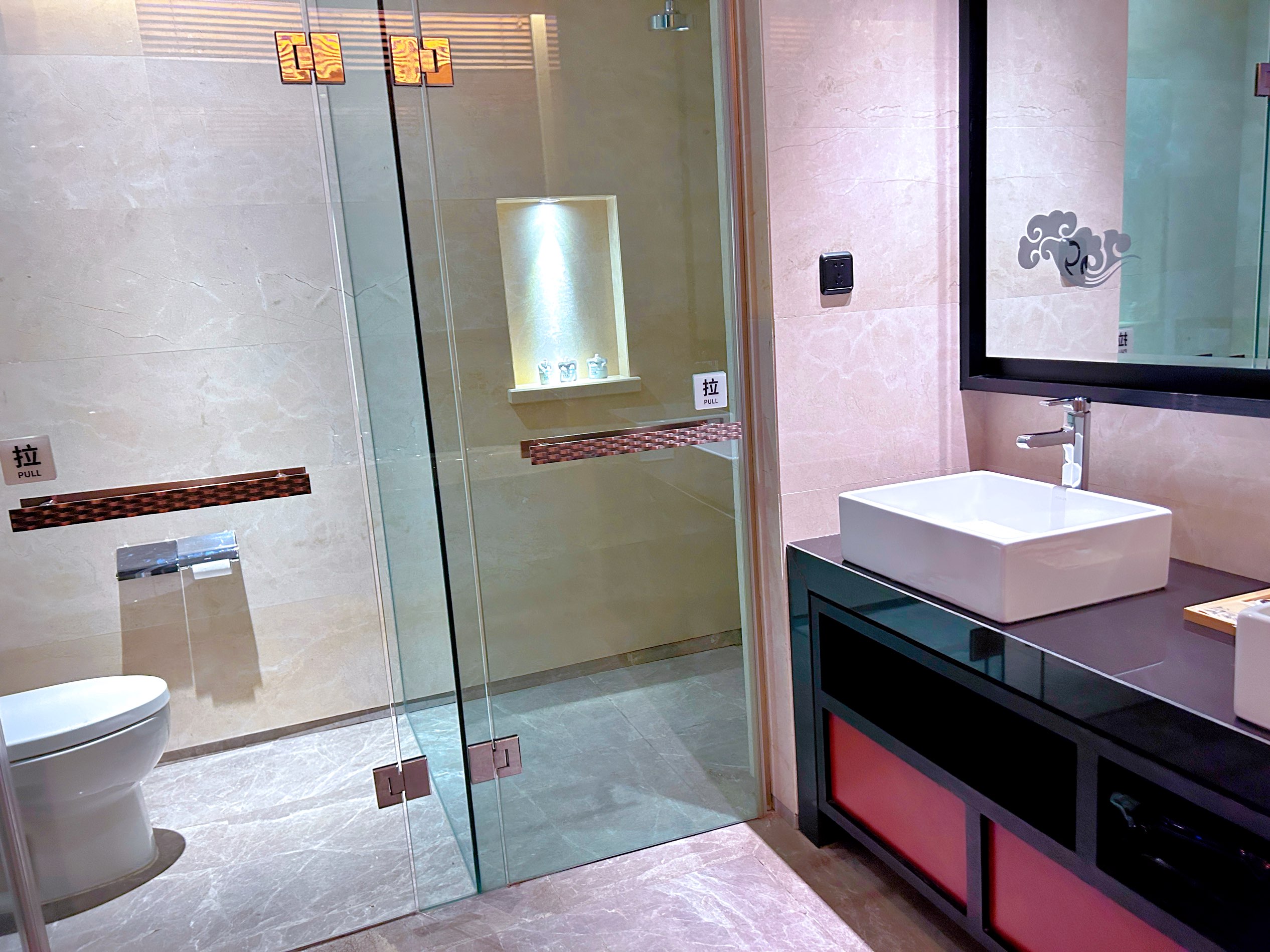 畅享·影院三卧一厅泳池别墅