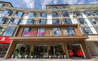 Yunfeng Hotel