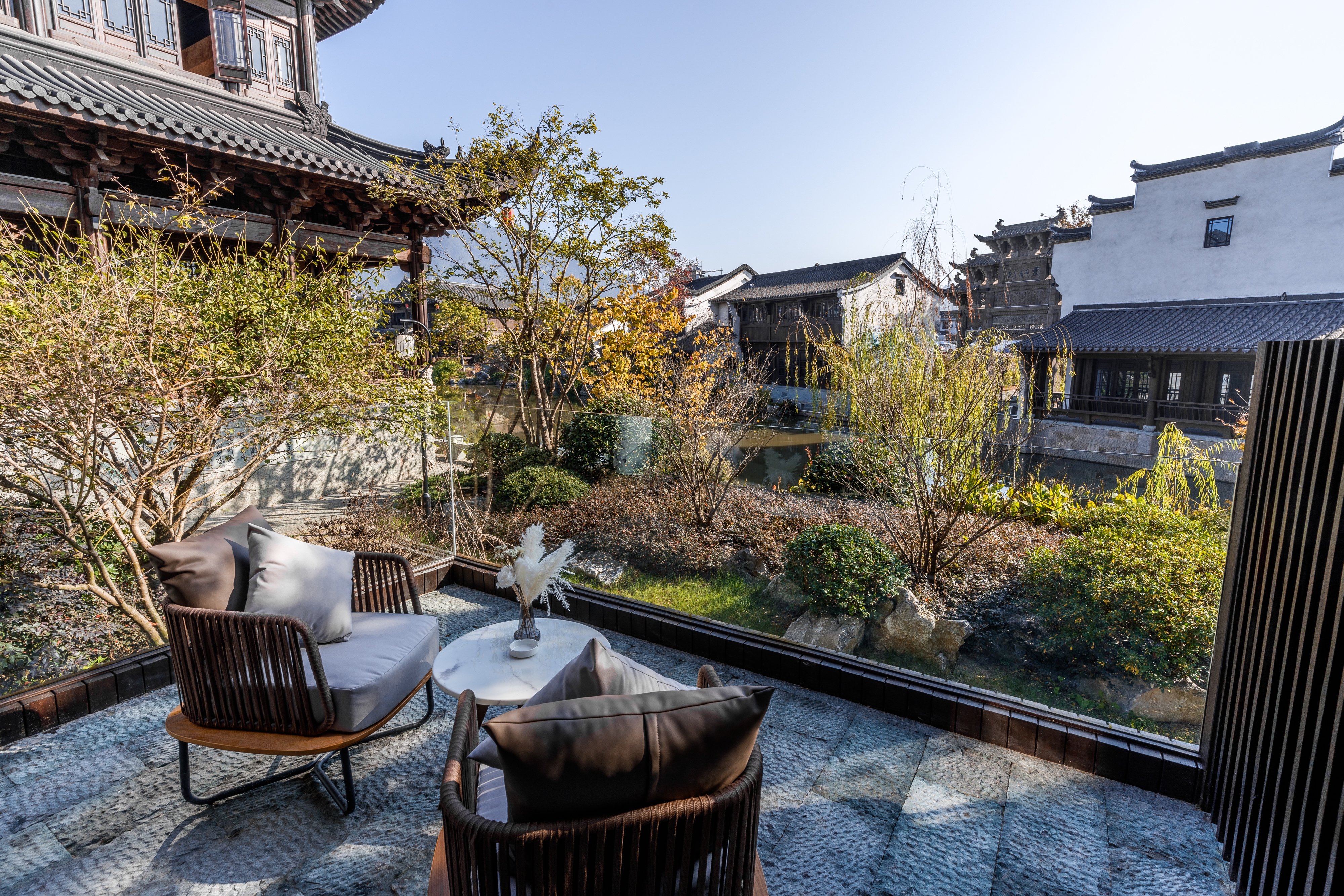 河景庭院恒温私汤大床房