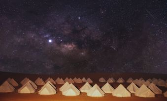 Tenggeli looks up at Starry Sky Camp