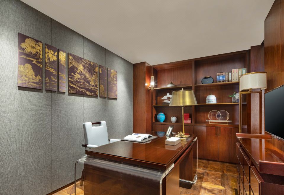 行政豪华芙蓉套（配有戴森吹风机）