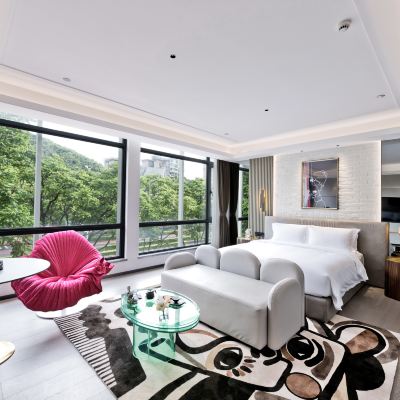 璃上·尊享城景大床房（minibar） 珠海璃上飯店（情侶路海濱泳場店）優惠