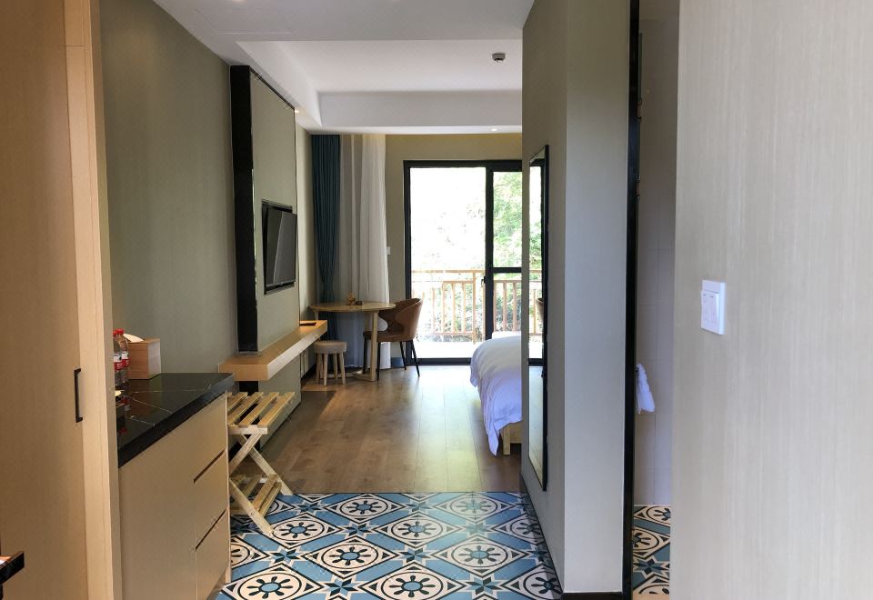 憩泊園景大床房