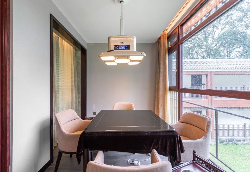 豪华娱乐地暖双床房