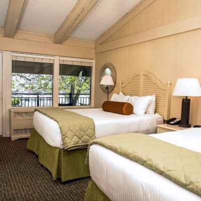 Two Queen Room with Harbor View Non smoking