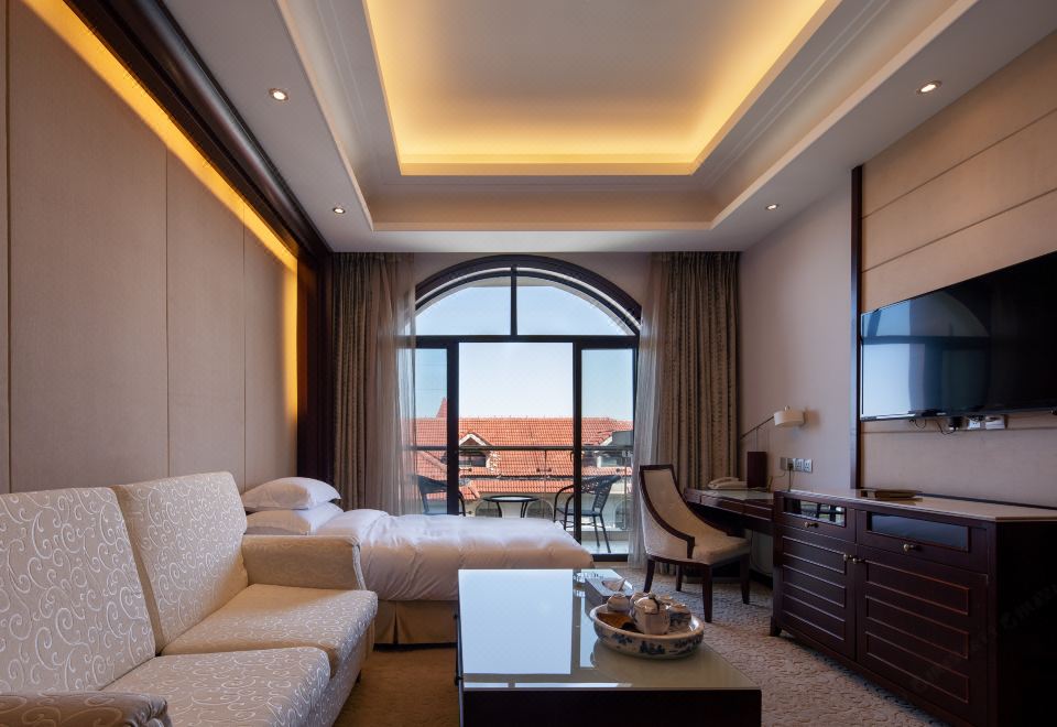 高级三床景观套房