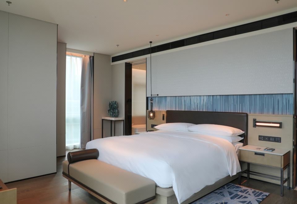 行政全江景套房