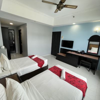 Bilik Kembar Mewah Kupon Leisure Cove Hotel & Apartments