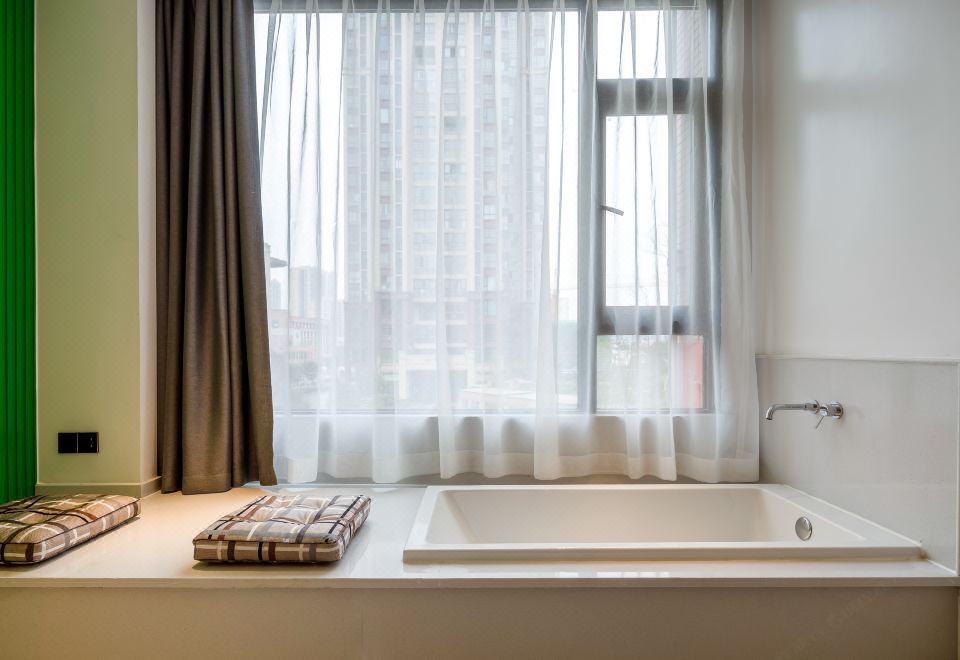 Elegant Panoramic Double Room