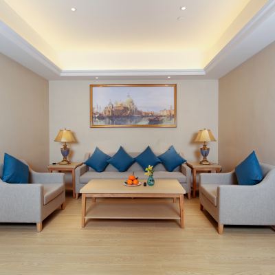 行政套房 維也納酒店（雅江店）優惠