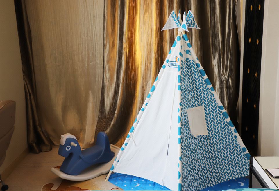 海底小縱隊主題房