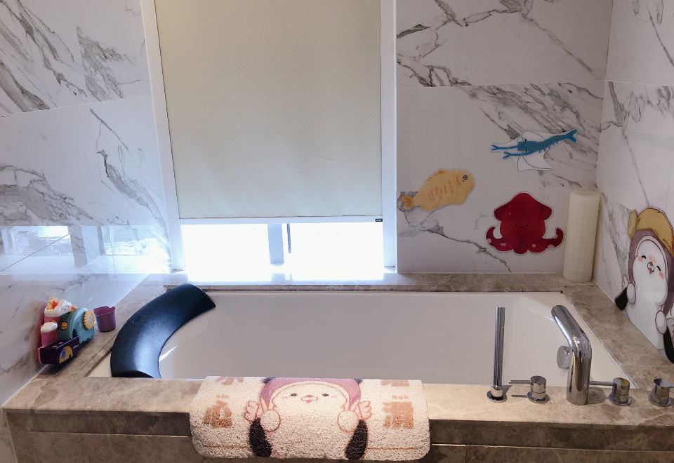 旅小熊梦幻出海亲子房（minibar）