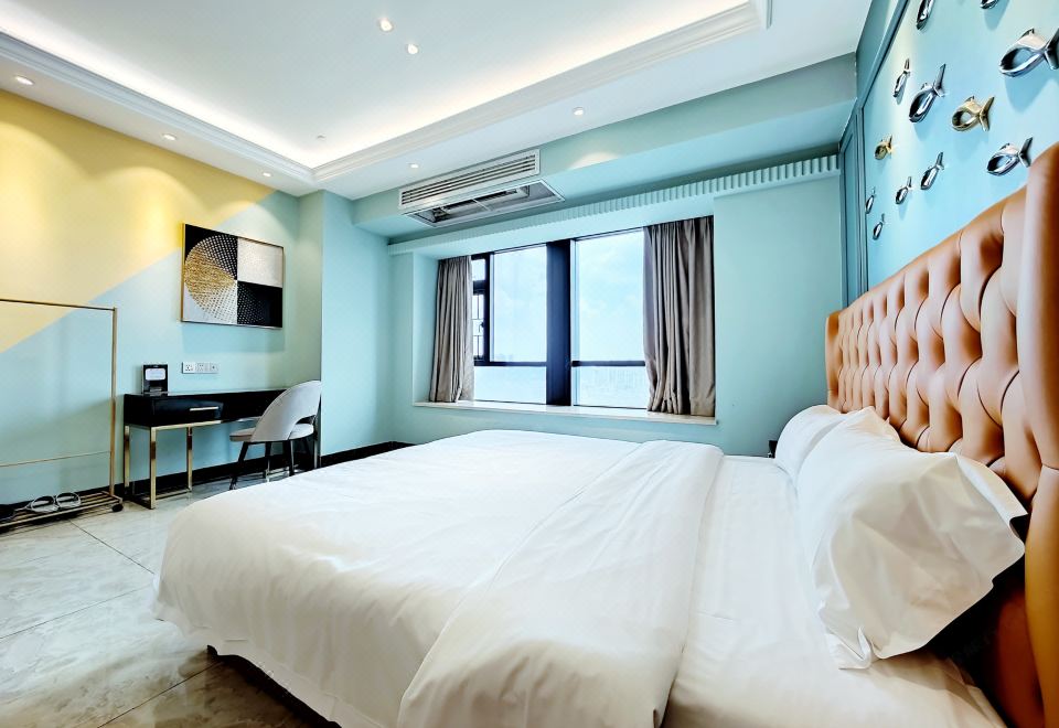 轻奢简约大床房-洗衣机+冰箱+高速吹风机