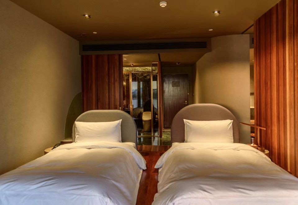 豪華湖景雙臥家庭套房