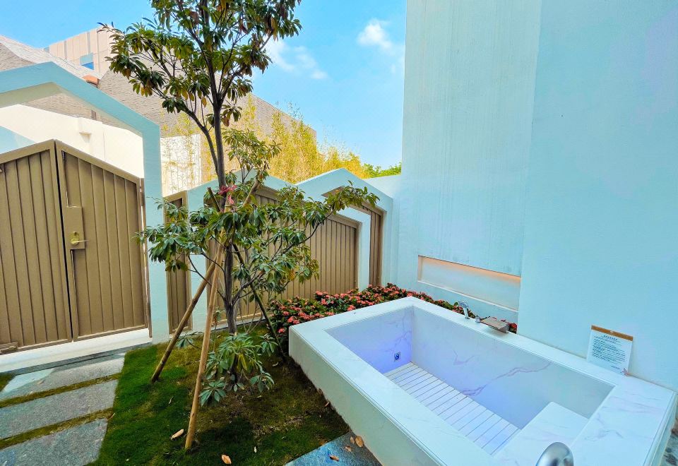 環游·荷蘭風車印象庭院私湯大床別墅