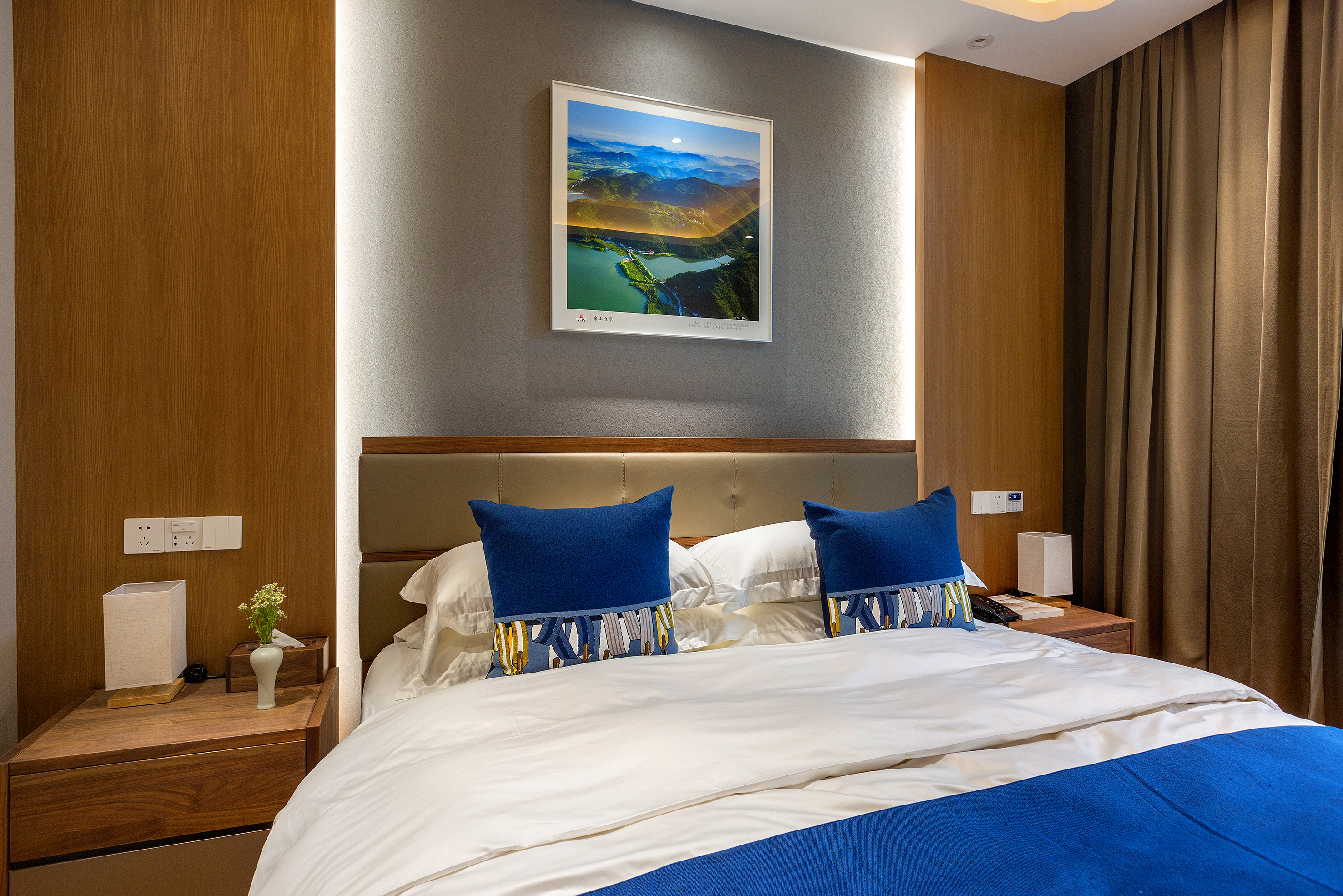 园林景观大床房