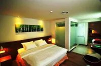 French Hotel