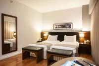Golden Tulip Porto Vitória Hotels in 