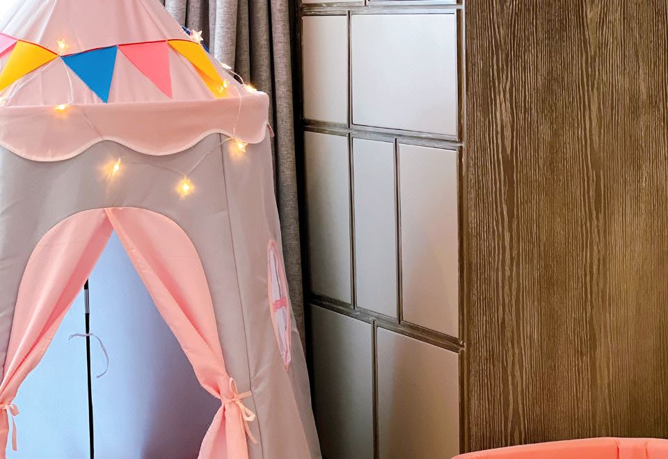 童心童趣豪華大床房