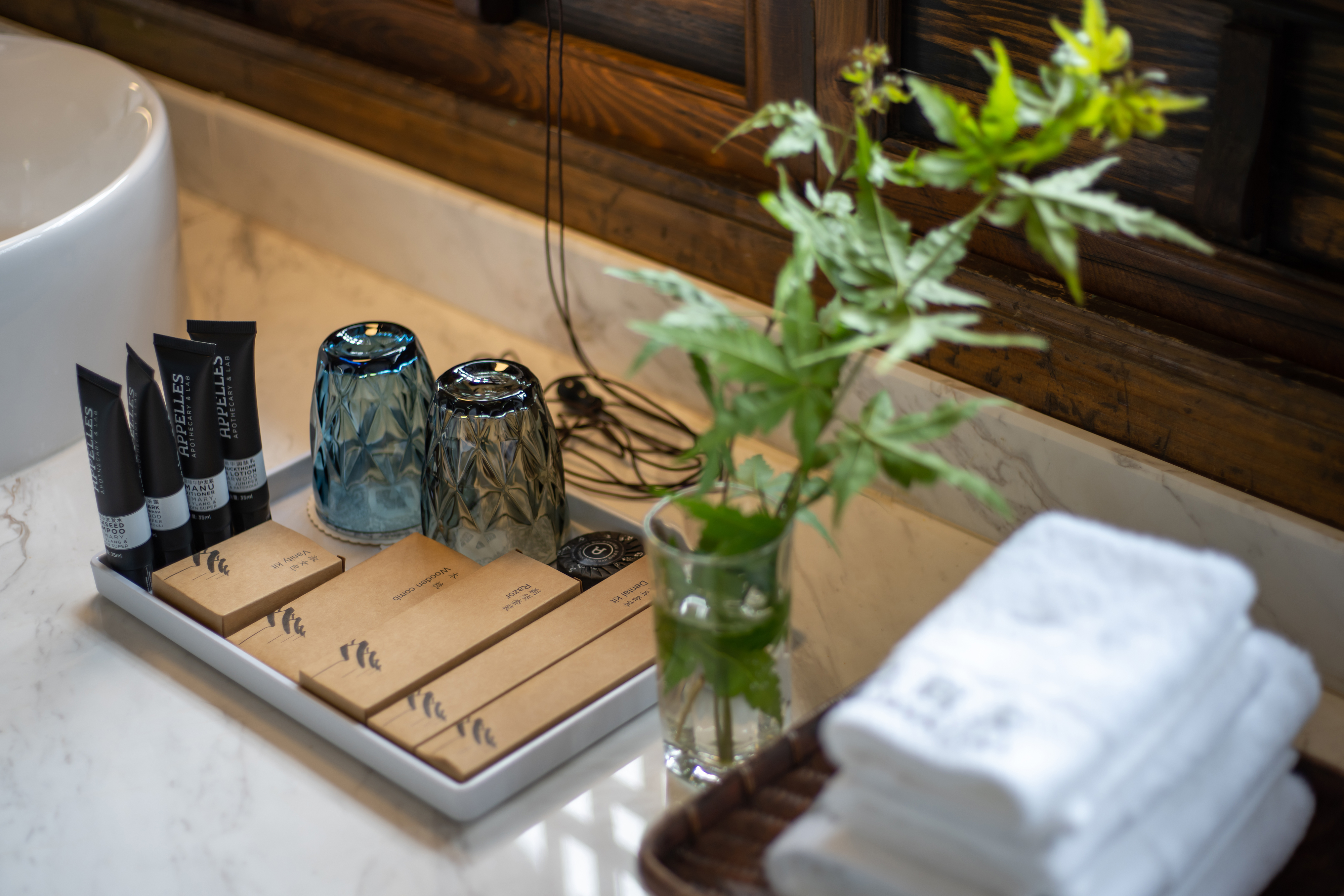 小楼枫情·Loft复式大床套房·按摩浴缸