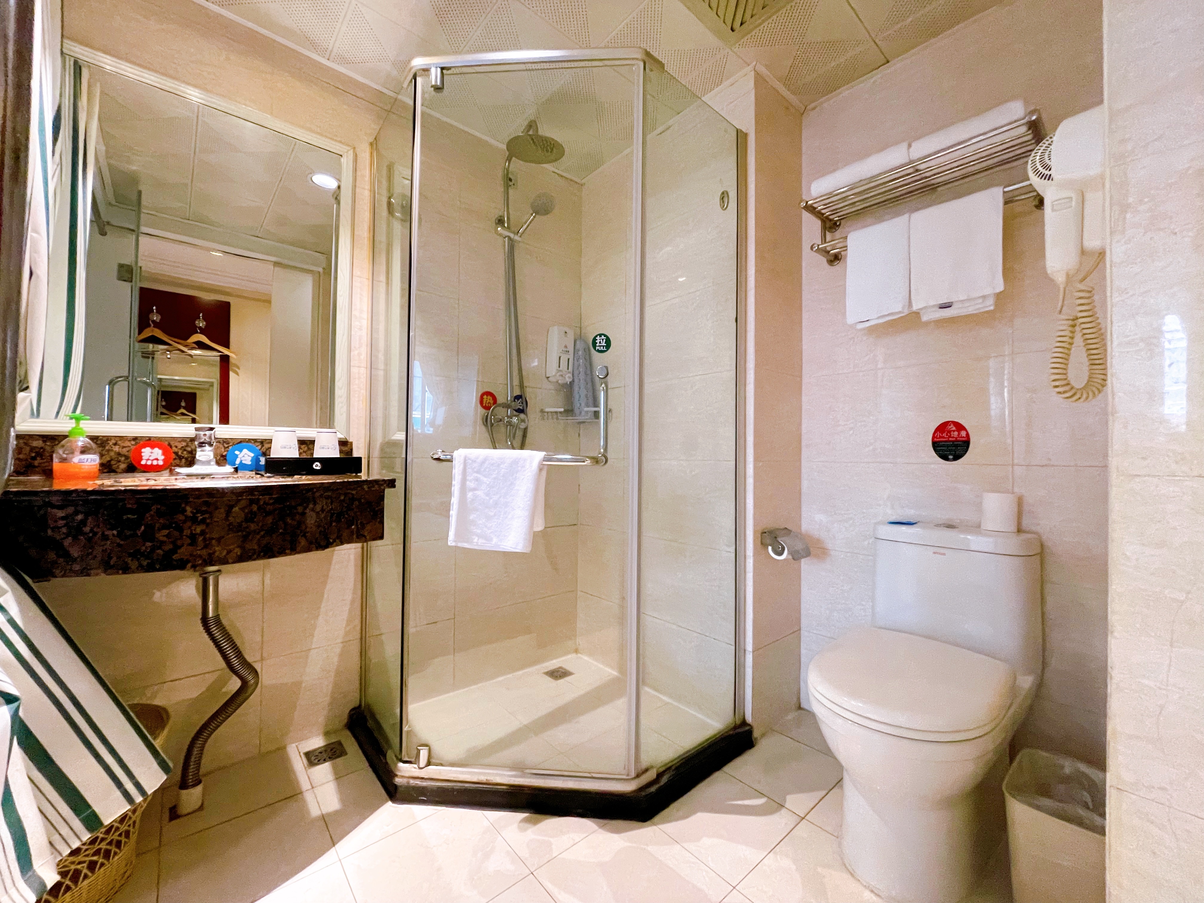 童趣HOME房（婴儿浴盆+卡通）