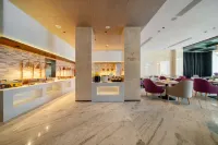 Lavande Hotel (Ganzi Batang Branch, National Highway 318)