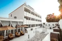 The Koi Fish Designer Homestay Hotels in 