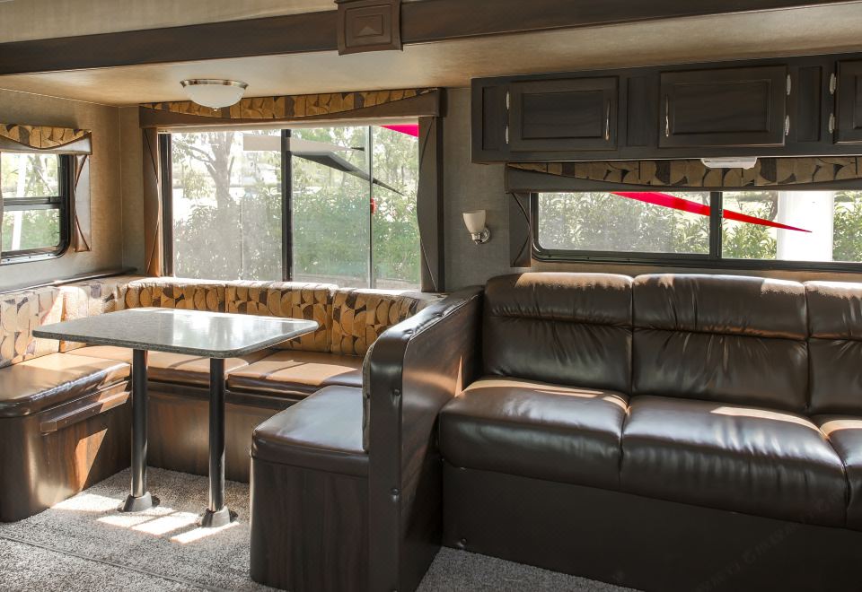 Delight American-Style Leisure Rv Courtyard