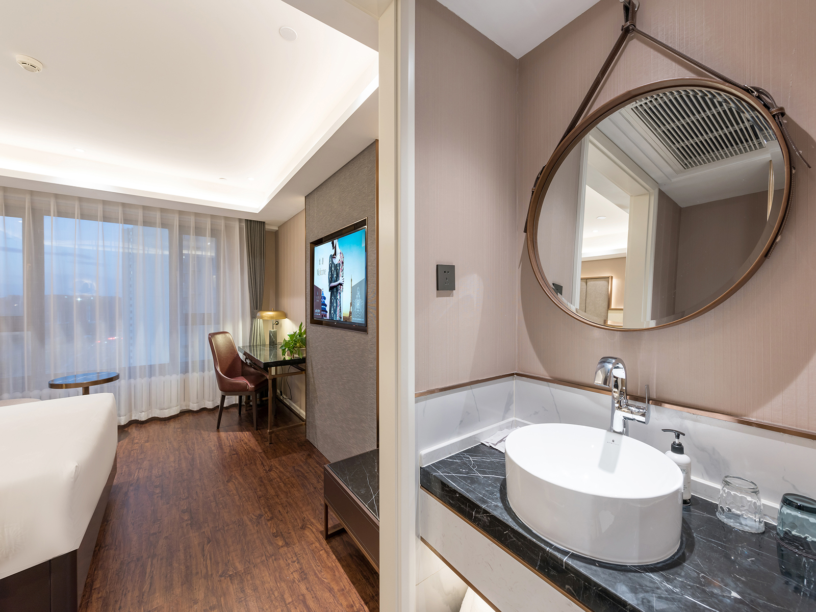 精致商务房（零压舒眠床垫）