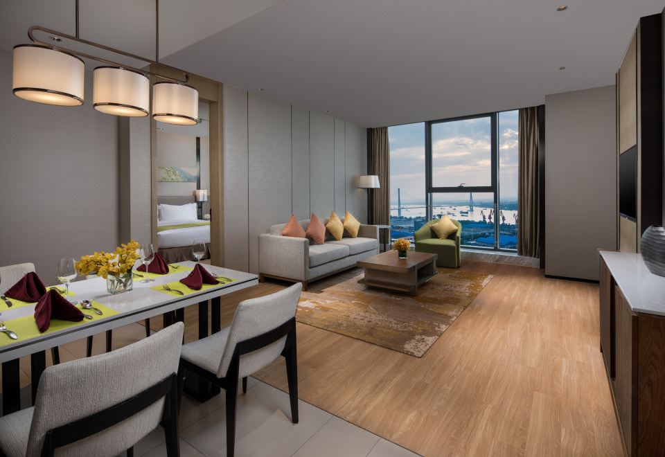 单卧大床套房 家庭房