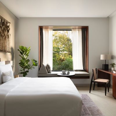 豪華都市特大床房 特雷布藏紅花飯店優惠