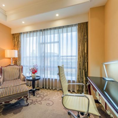 嘉賓高級大床房 成都索菲斯錦苑賓館優惠