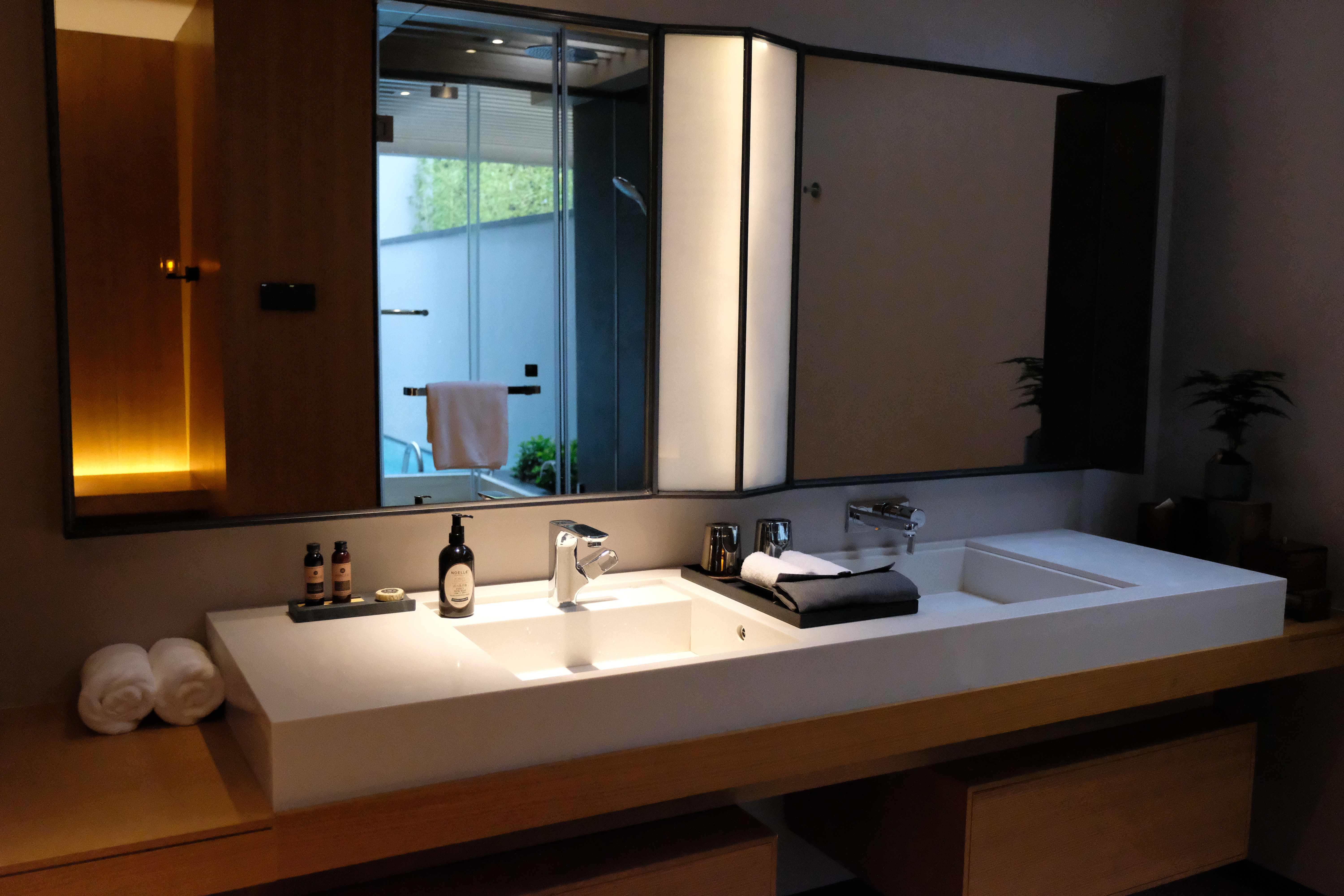 私家泳池海景套房