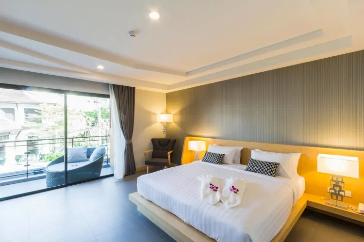 ห้องดีลักซ์ เตียงใหญ่ 1 เตียง