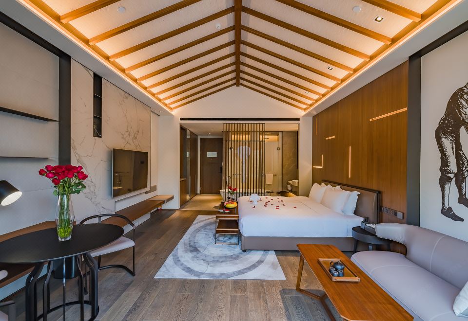 Long Island Golf & Private Resort HotelDeluxe Courtyard-View Room At Yishuige