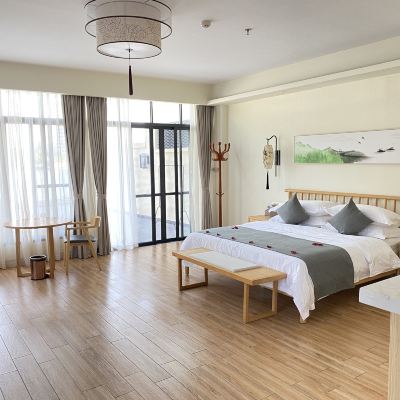 壯觀瀉湖水上五房温泉釣台院聯排別墅 江門古兜月泉湖居酒店優惠