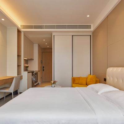 雲端城景大床房（城景+陽台+洗烘一體機+冰箱+小米投屏） 錦鯉公寓（深圳南山前海店）優惠