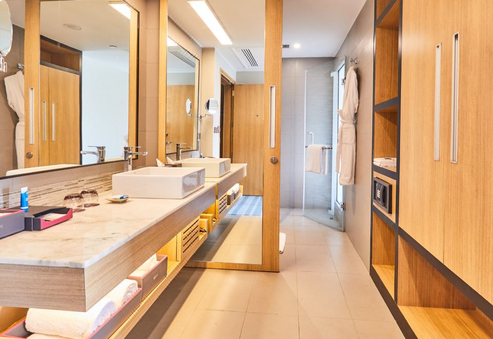 Aloft New Delhi AerocityAloft King Room Non smoking