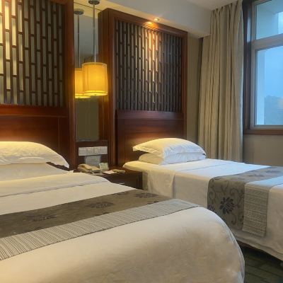 望山丨高級山景雙床房——泡泡浴浴缸ꔷ舒適安靜 江灣大飯店（婺源高鐵站文博公園店）優惠