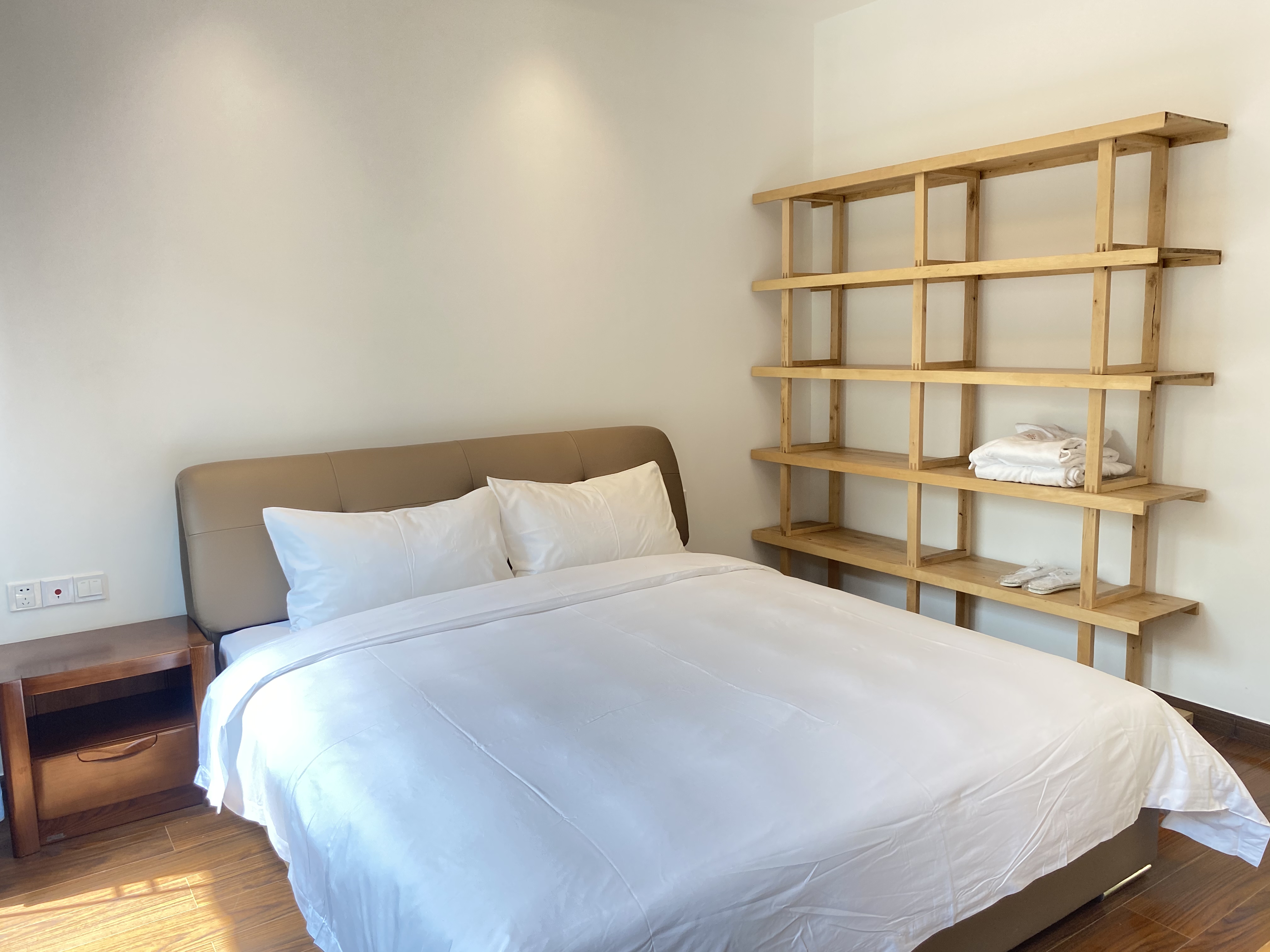 两居两衞·隐溪禅意别院