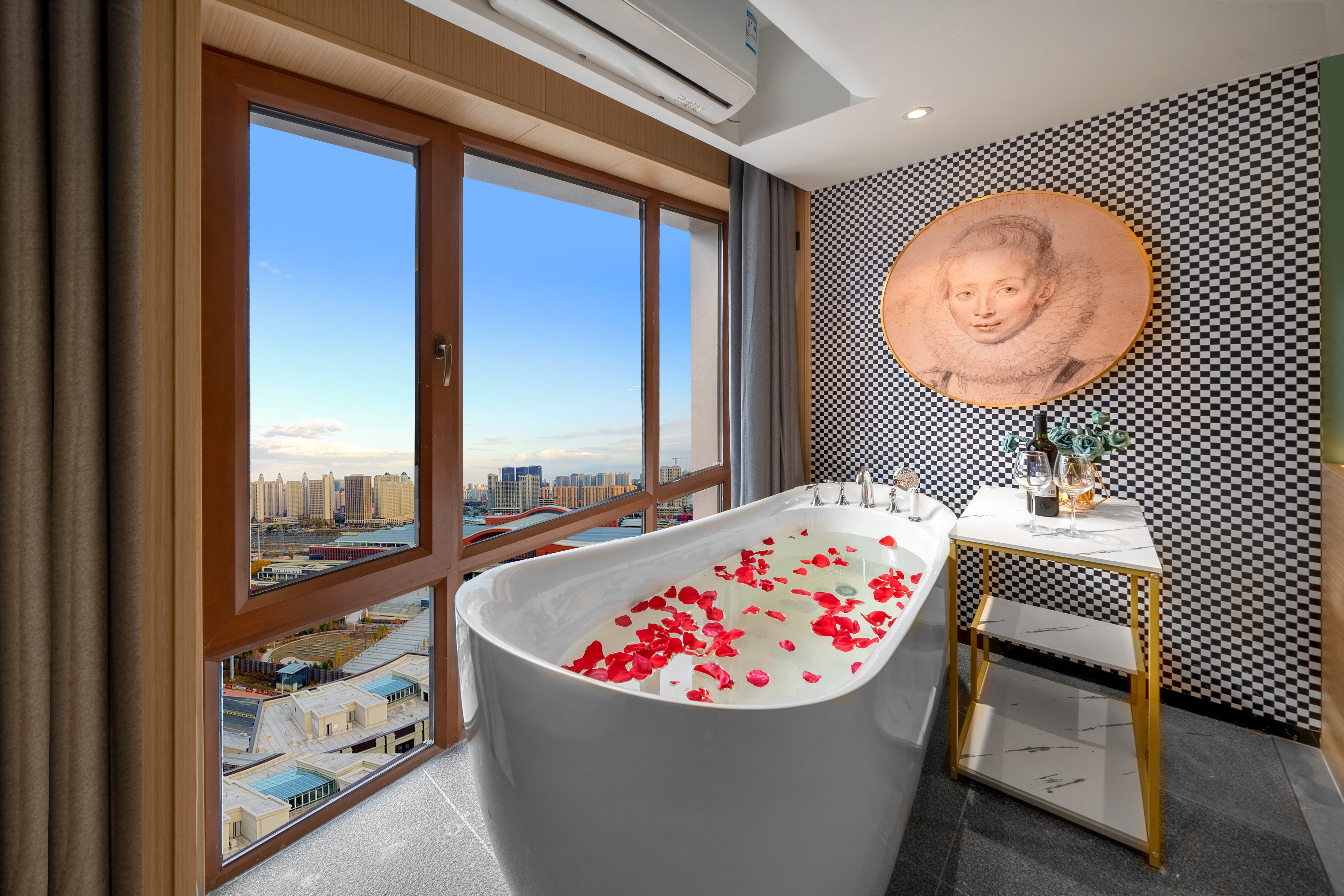 『轻呈』轻奢浴缸大床房（百寸投影+单人浴缸）